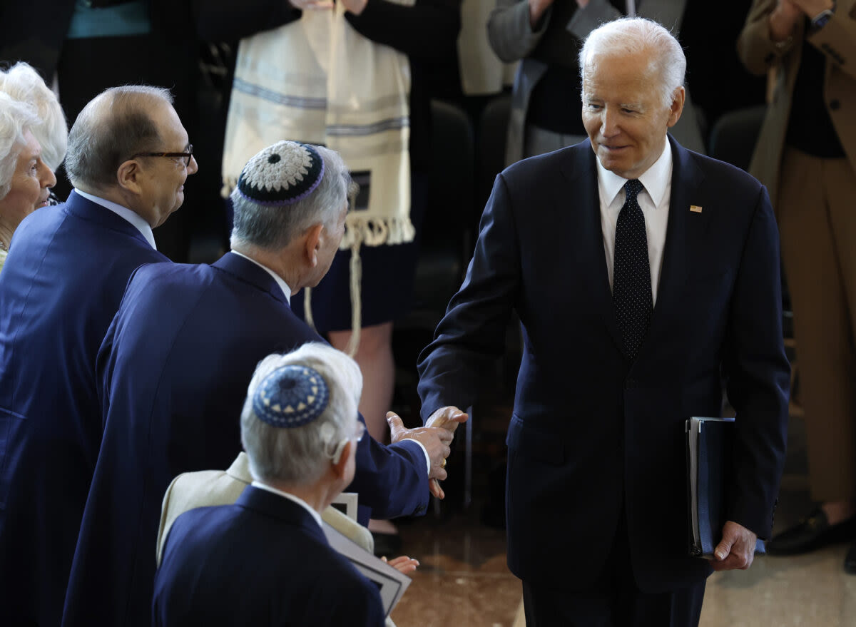 Biden threatens to withhold weapons to Israel if IDF goes after Hamas in Rafah