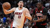 Heat y Pelicans sacan los últimos boletos a playoffs de la NBA