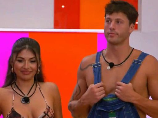 'Hate him': ‘Love Island USA’ viewers annoyed by Rob Rausch and Kassy Castillo's instant sexapade in villa