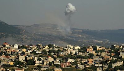 Israel bombardea "estructuras militares" de Hezbolá en el sur de Líbano