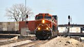 BNSF bridge at Fort Madison, Iowa, reopens after barge strike - Trains