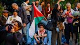 Estudiantes españoles llevan más de diez días de acampe por Palestina - Diario Hoy En la noticia