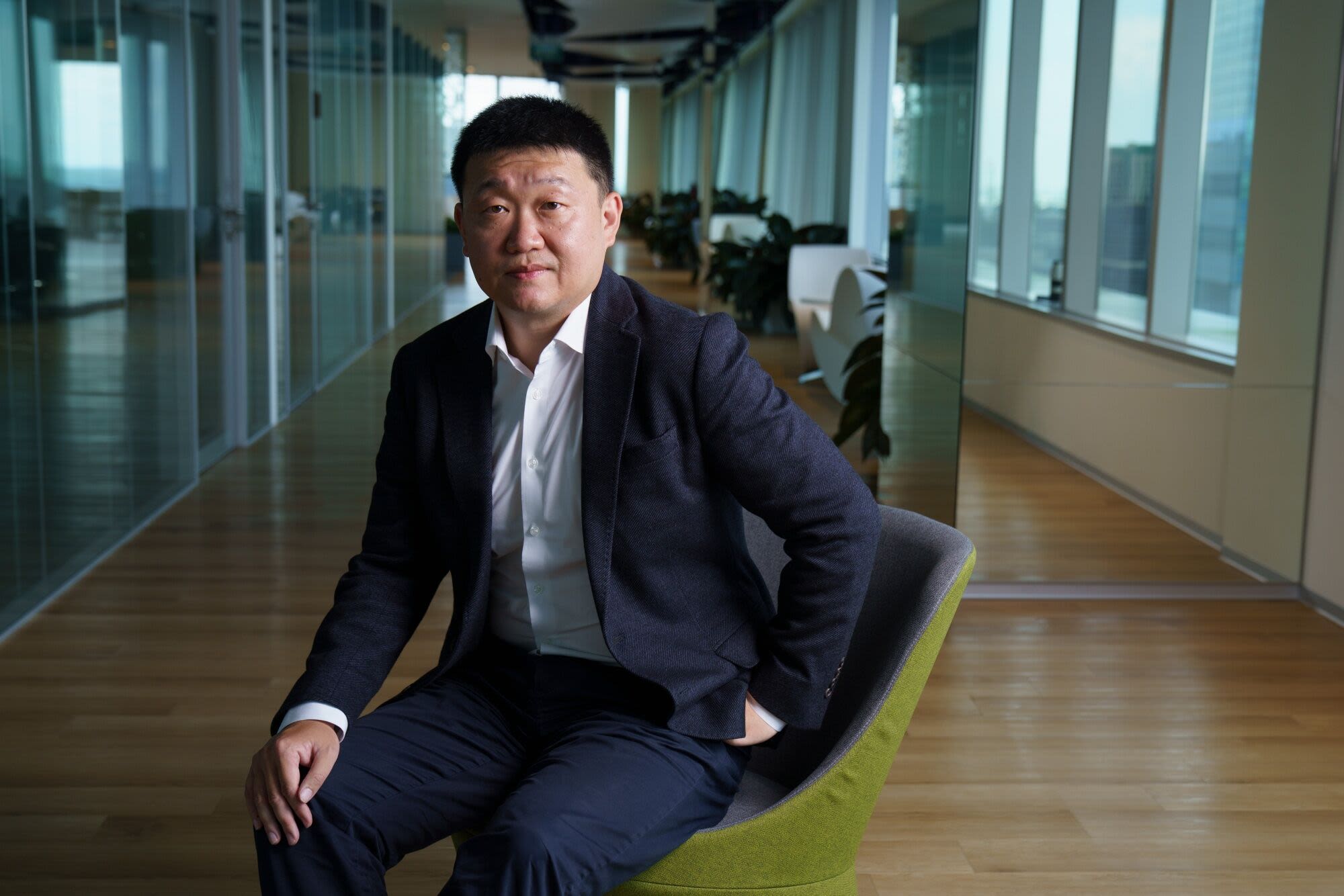 Billionaire Sea Founder Warns of Turmoil From the Shift to AI