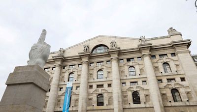 Milan bourse chair defends Euronext deal as strike looms