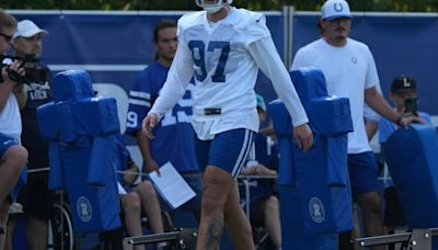 Colts' rookie DE Laiatu Latu showcases playmaking abilities in first training camp practice