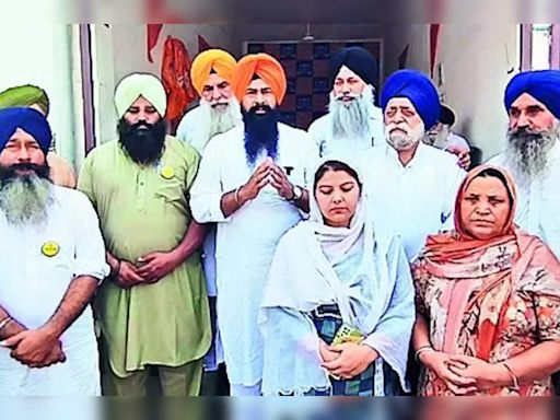 SAD (1920) and Misl Satluj Back Akali Dal’s ‘Withdrawn’ Candidate | Chandigarh News - Times of India