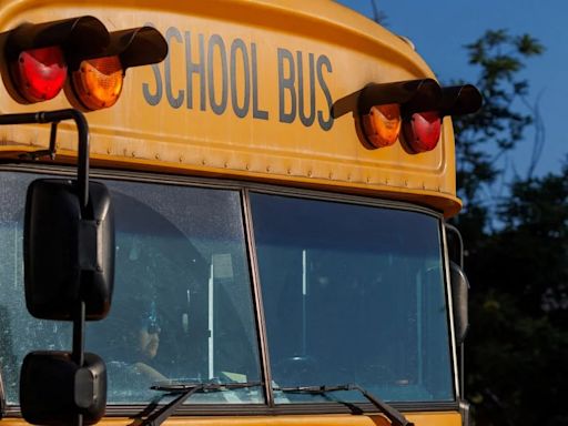 Un distrito escolar de Estados Unidos encontró en la IA la solución a la escasez de conductores de autobuses