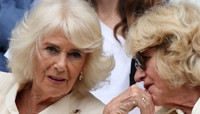 Königin Camilla: Mit ihrer Schwester Annabel besucht sie Wimbledon