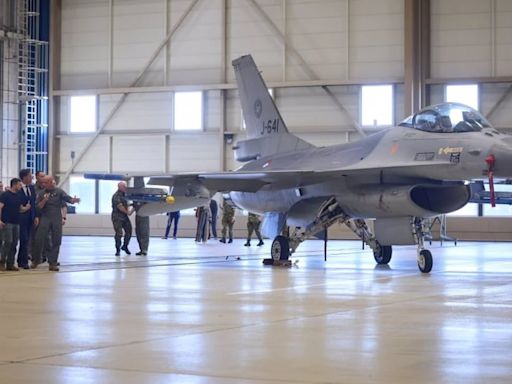 Países Bajos da vía libre a Ucrania para usar los F-16 donados para atacar posiciones rusas
