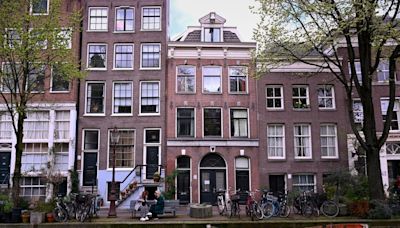 Amsterdam bans new hotels with over 42K rooms already available in fight against mass tourism