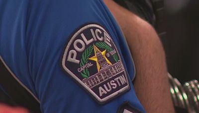 Austin first responders provide insight, safety tips at community meeting