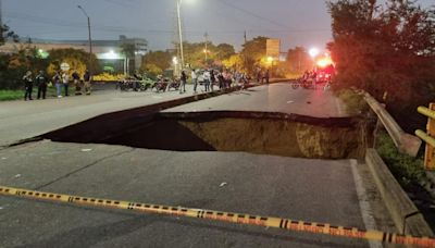 Tragedia en Barranquilla por puente que se desplomó y ha dejado varios muertos