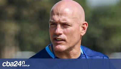 Visita de lujo en el entrenamiento de Dogos XV