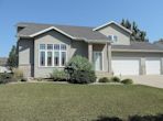 2417 Parkview Dr S, Fargo ND 58103