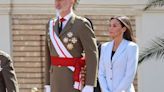 El Rey Felipe VI vuelve a jurar bandera 40 años después