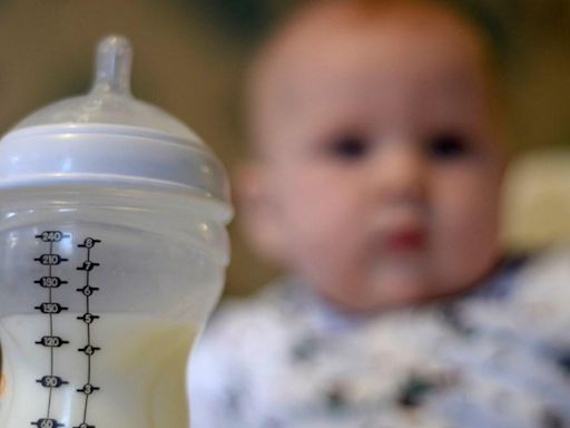 Thousands of mums urge politicians to address the baby formula crisis