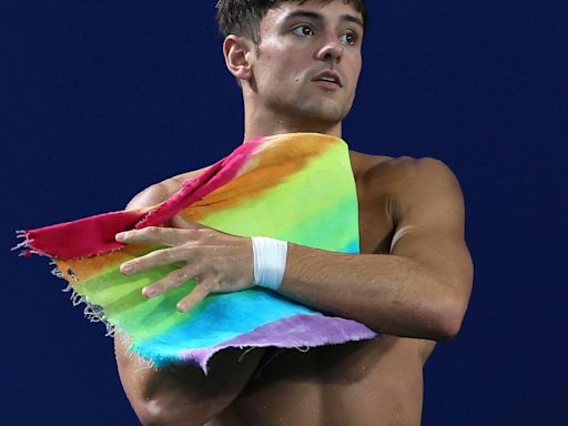 Tom Daley Is the King of the World at the 2024 Olympics Opening Ceremony - E! Online