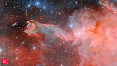 Cosmic marvel: 'God's Hand' in Milky Way captured in mesmerizing telescope images
