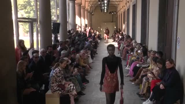 Etro goes 'Aristo-Indie' at Milan Fashion Week show