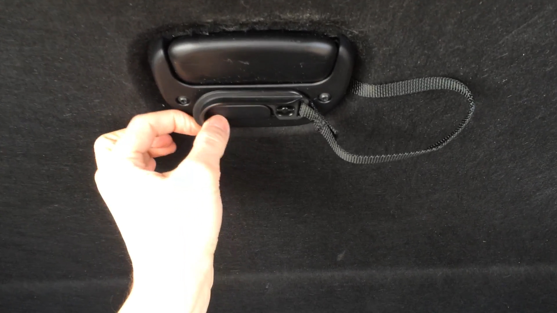 2003 jeep cherokee hidden compartment