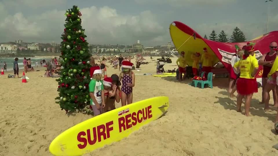 Australia's Bondi Beach celebrates Christmas