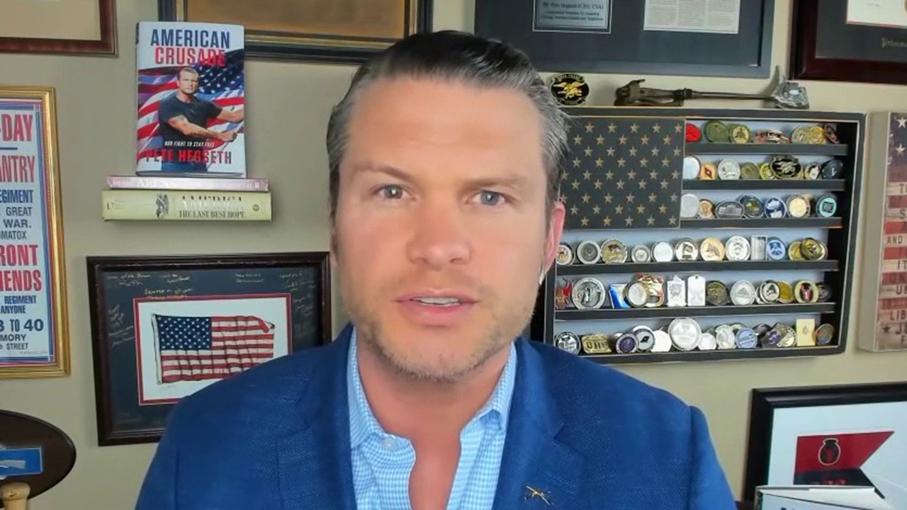 'Fox & Friends Weekend' host Pete Hegseth discus...