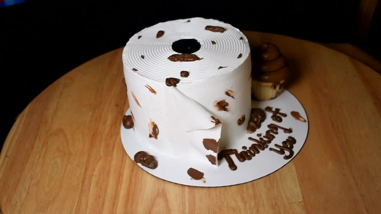 ASMR: EATING WASHROOM CAKE, POTTY CAKE, POO CAKE, TATTI CAKE - YouTube