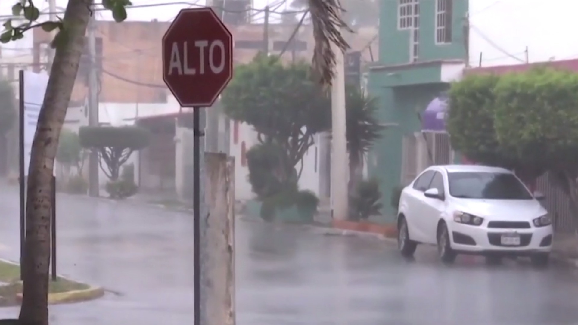 Gulf Coast hunkers down for Tropical Storm Cristobal