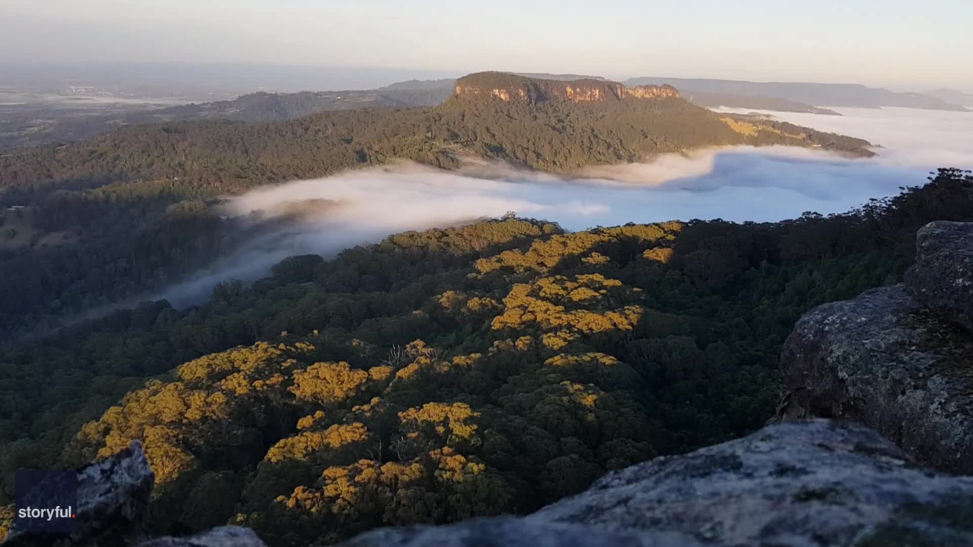 Mesmerizing Timelapse Shows Clouds Flowing Over New South Wales Landscape