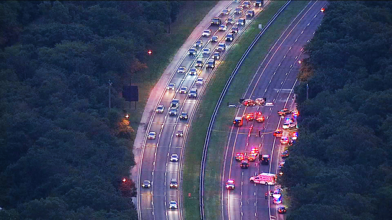 1 dead in multivehicle crash on Southern State Parkway