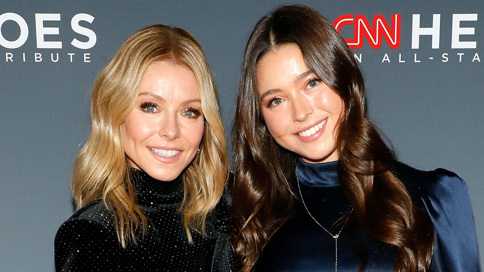 Kelly Ripa's Daughter Lola Consuelos Has the Best Reaction to Mom's Nude  Birthday Plans