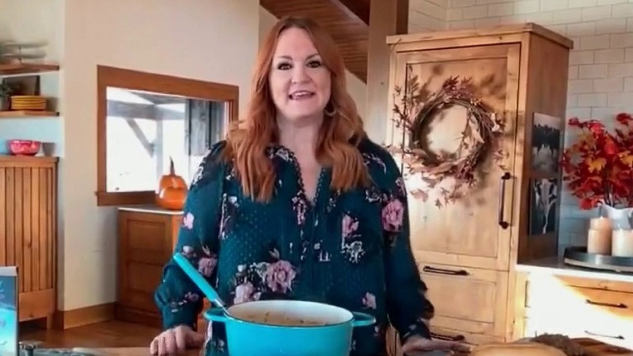 Ree Drummond The Pioneer Woman Previews Stories From Her Book Frontier Follies 0227