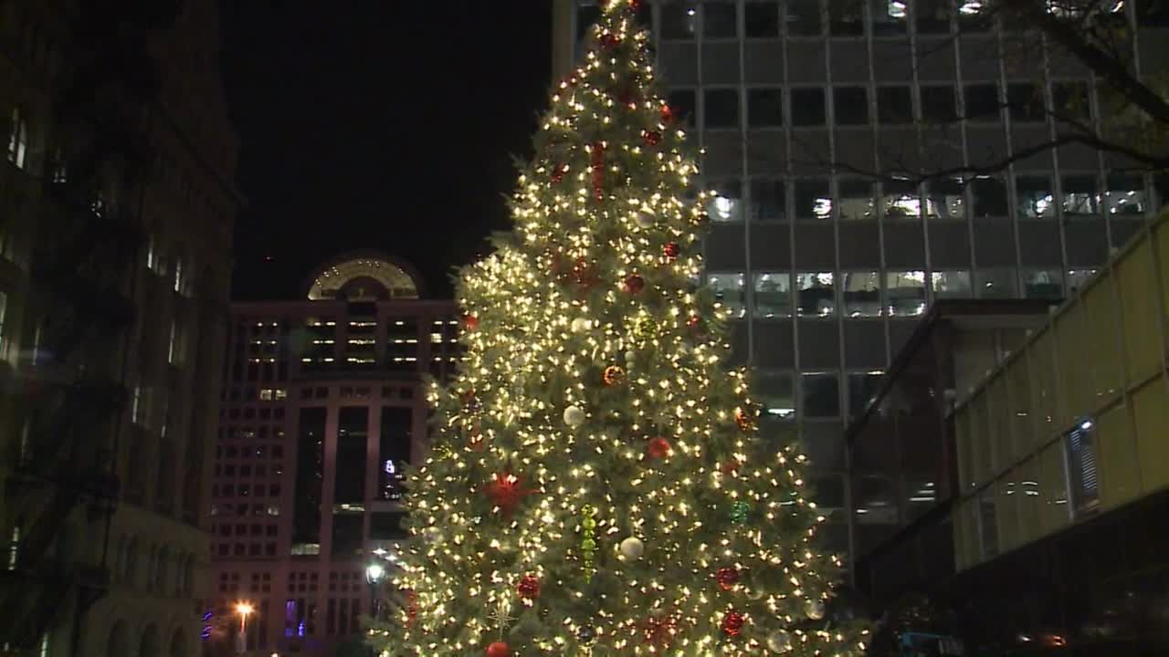 Video Lighting of Milwaukee's Christmas tree