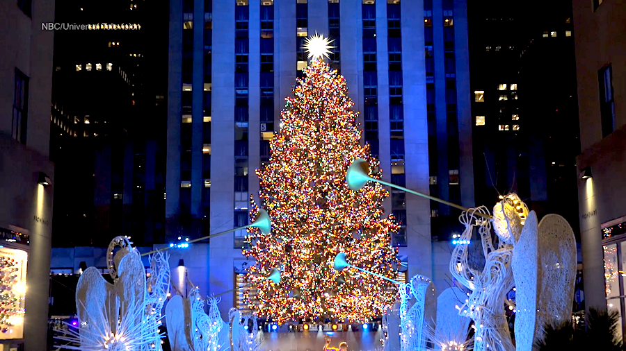 Lighting of Rockefeller Center Christmas Tree Dazzles Crowds and Ushers In  Holiday Season Amid Chilly Temps – NBC New York