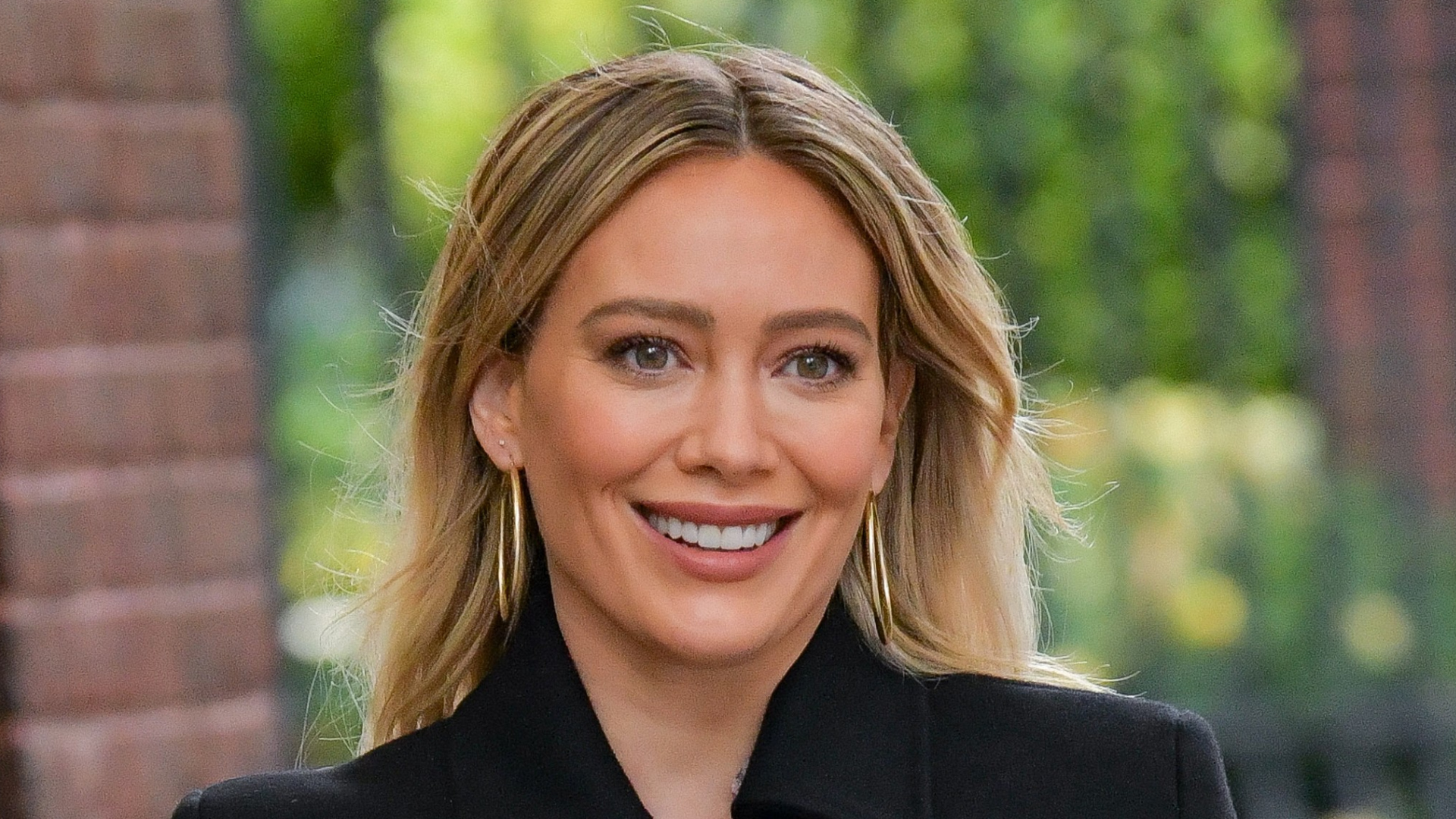 Hilary Duff Shares A Painfully Tmi Detail About Her Pregnancy