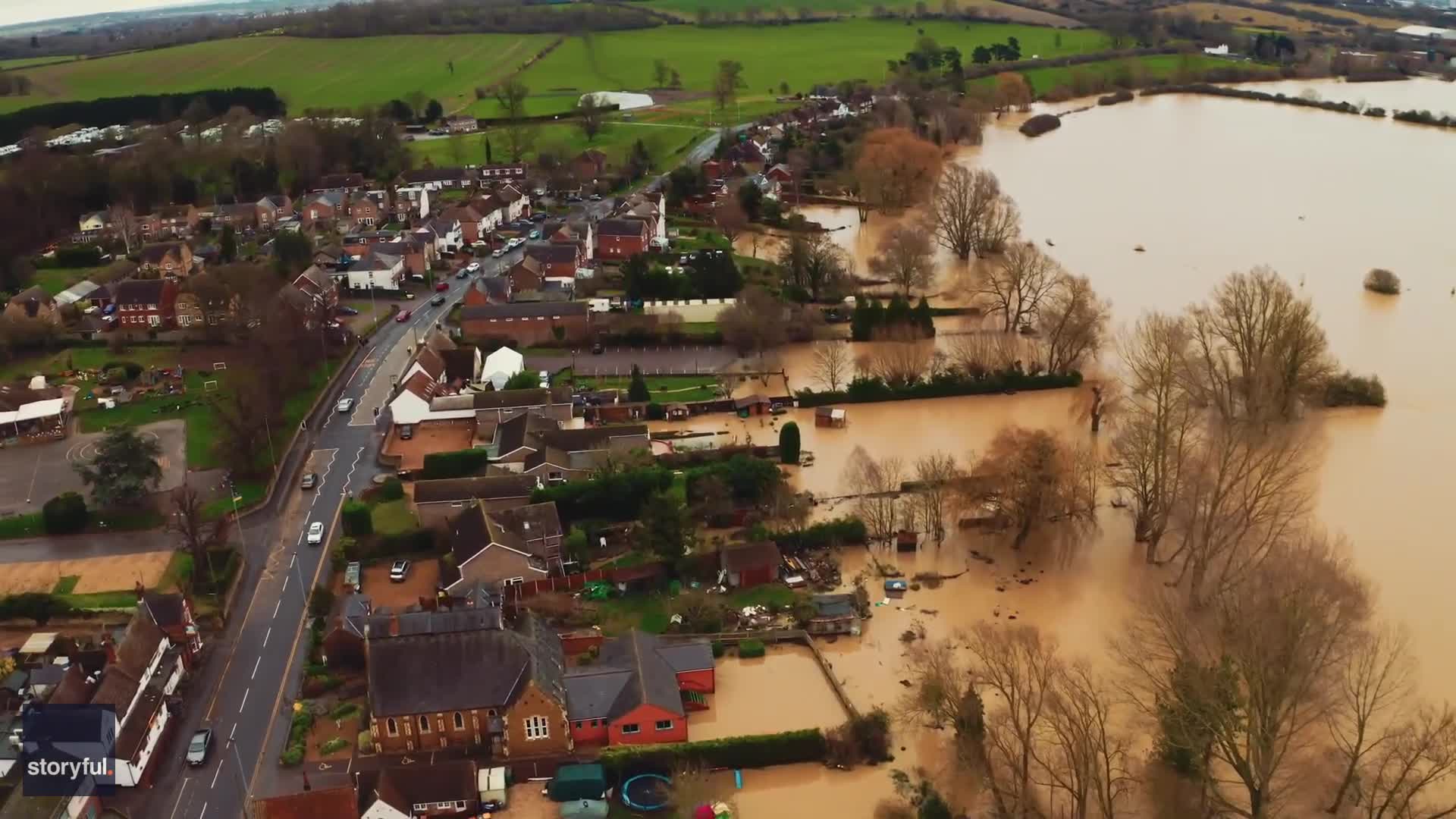 Το Drone Footage απεικονίζει τις πλημμύρες στο Bedfordshire μετά από την καταιγίδα Bella