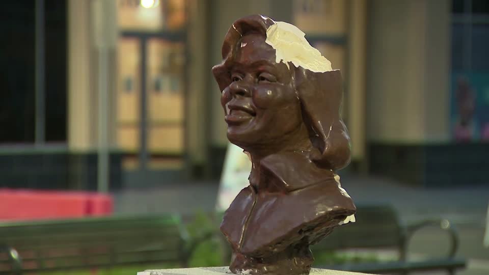 A Breonna Taylor sculpture was vandalized. Its artist says it's an