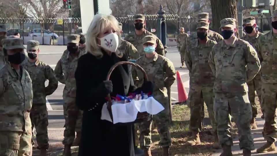 First lady thanks National Guard troops with cookies