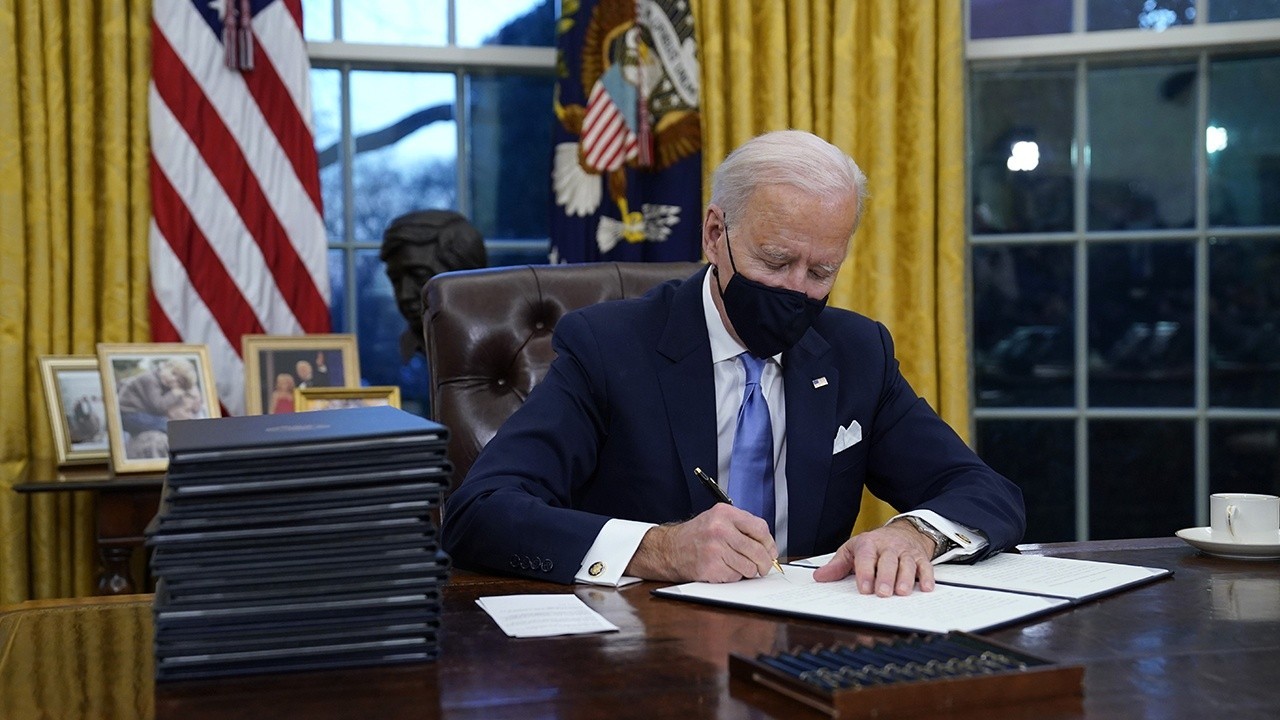 Biden’s 40 executive orders ‘an attempt to govern by executive decree’: Sen. Josh Hawley