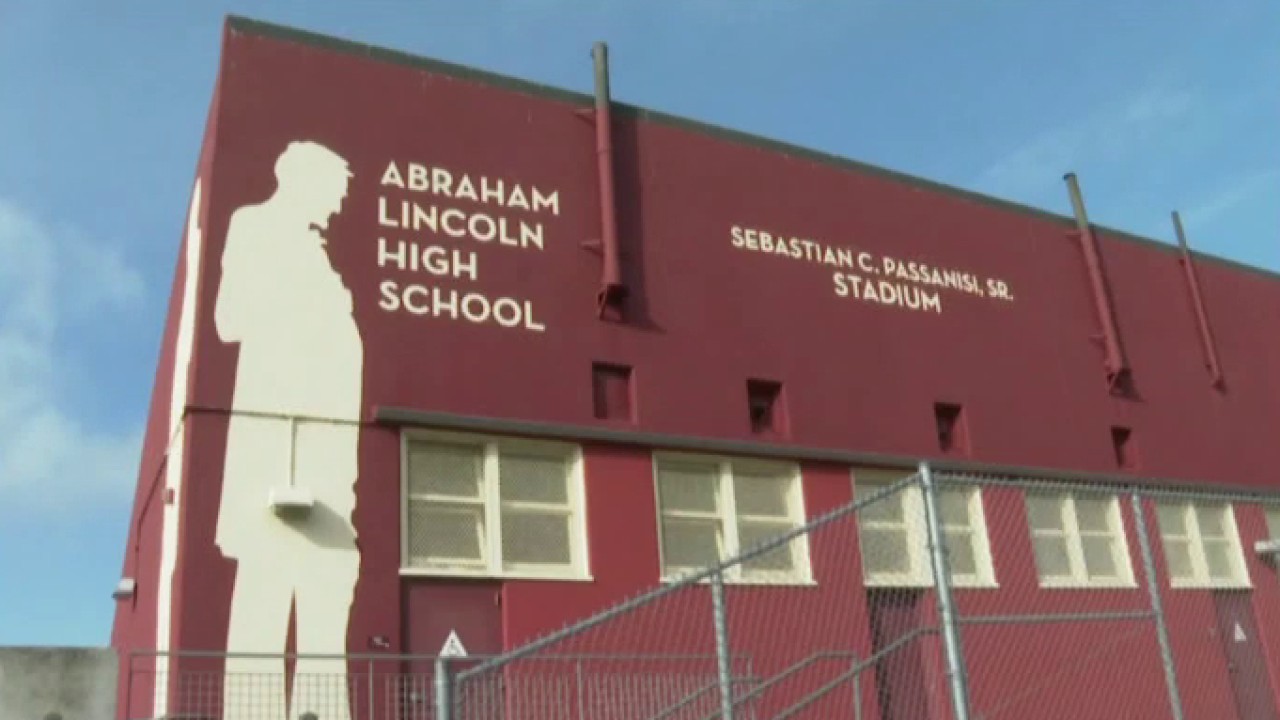 Setback after San Francisco School Board votes to remove Lincoln, Washington’s names from buildings