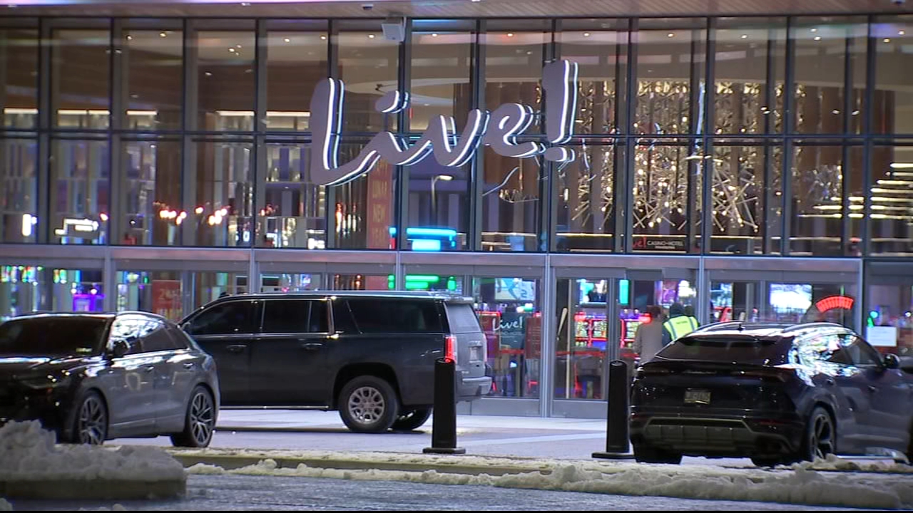 philly live casino parking