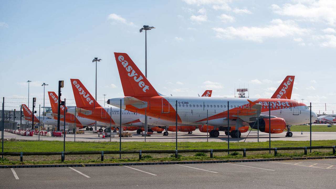 add baggage to easyjet booking