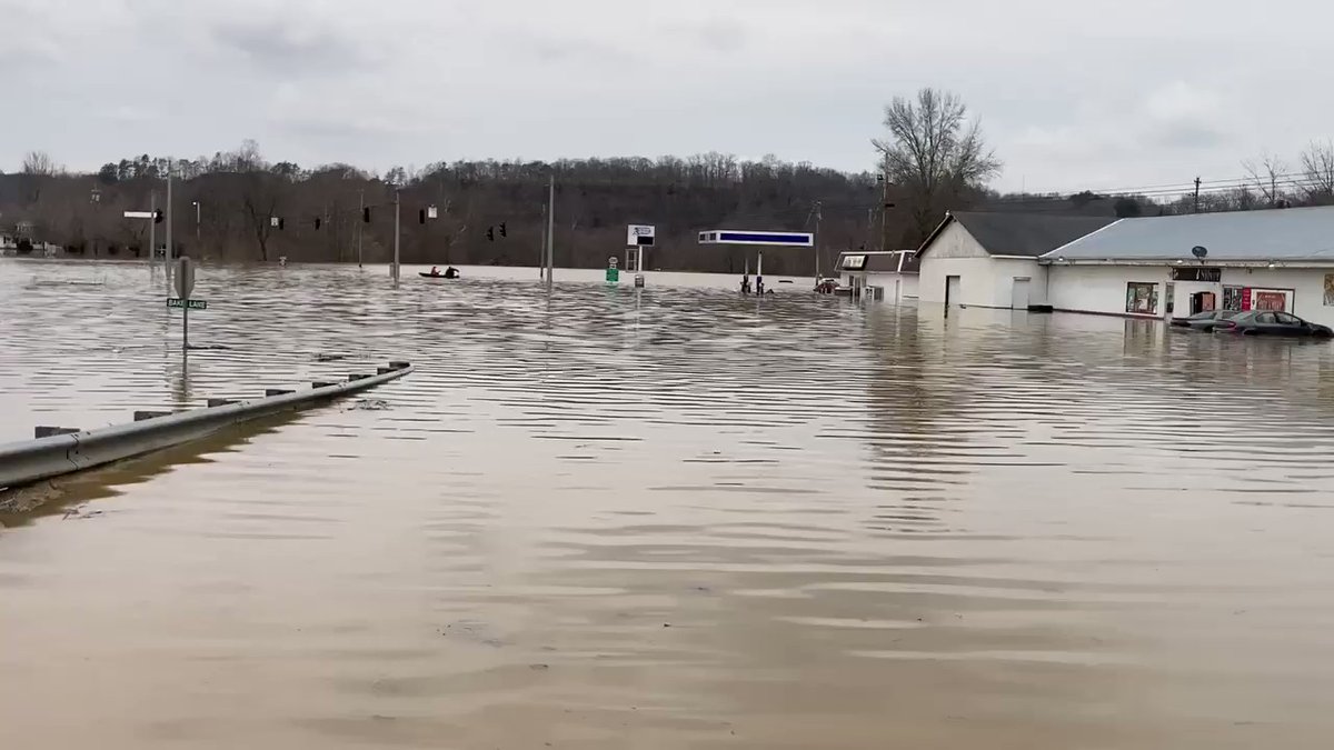 Floodwaters Overtake Eastern Kentucky Amid Heavy Rain