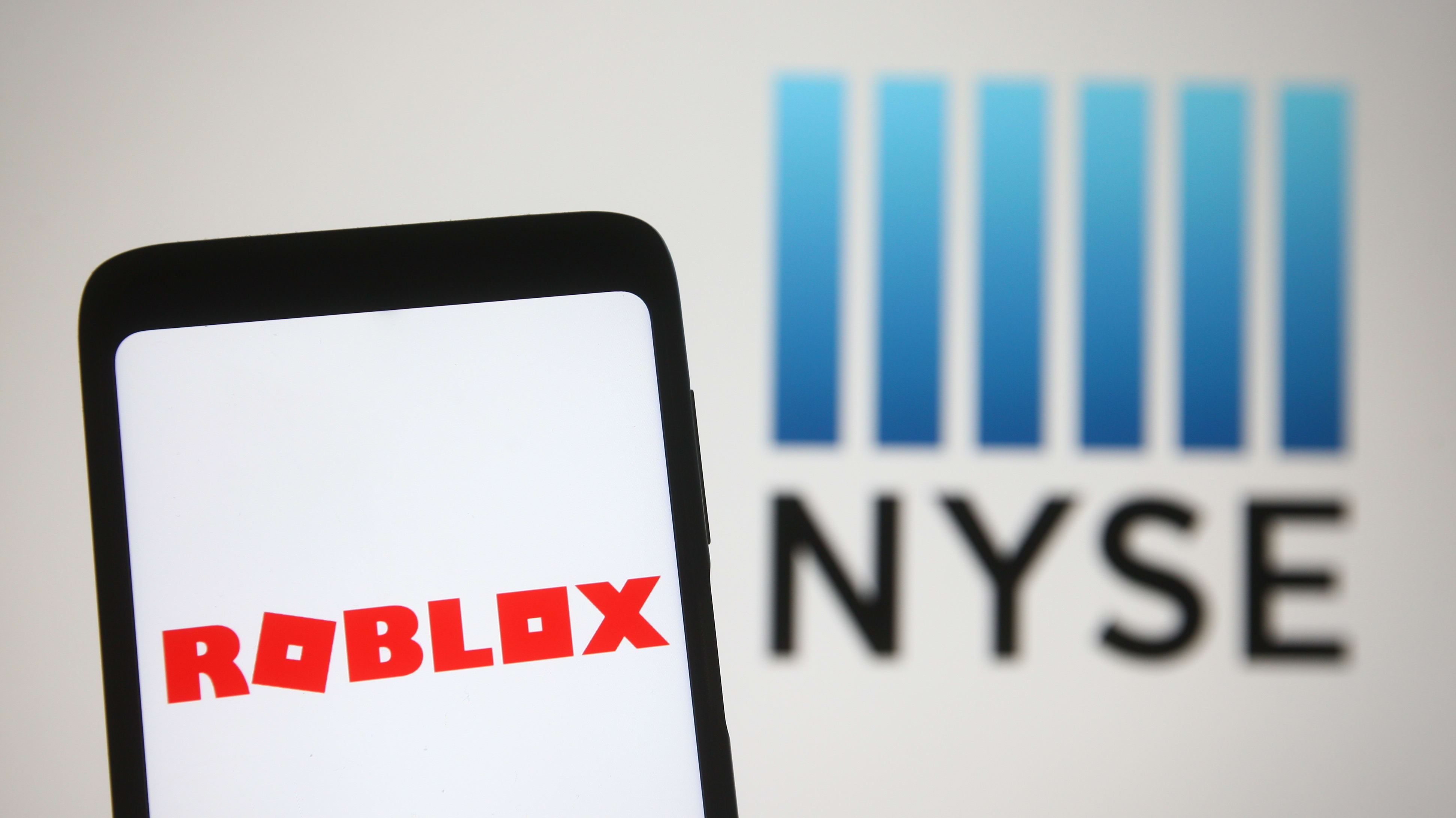 Gaming Company Roblox Surges 54 In Debut On Nyse - roblox san mateo tour