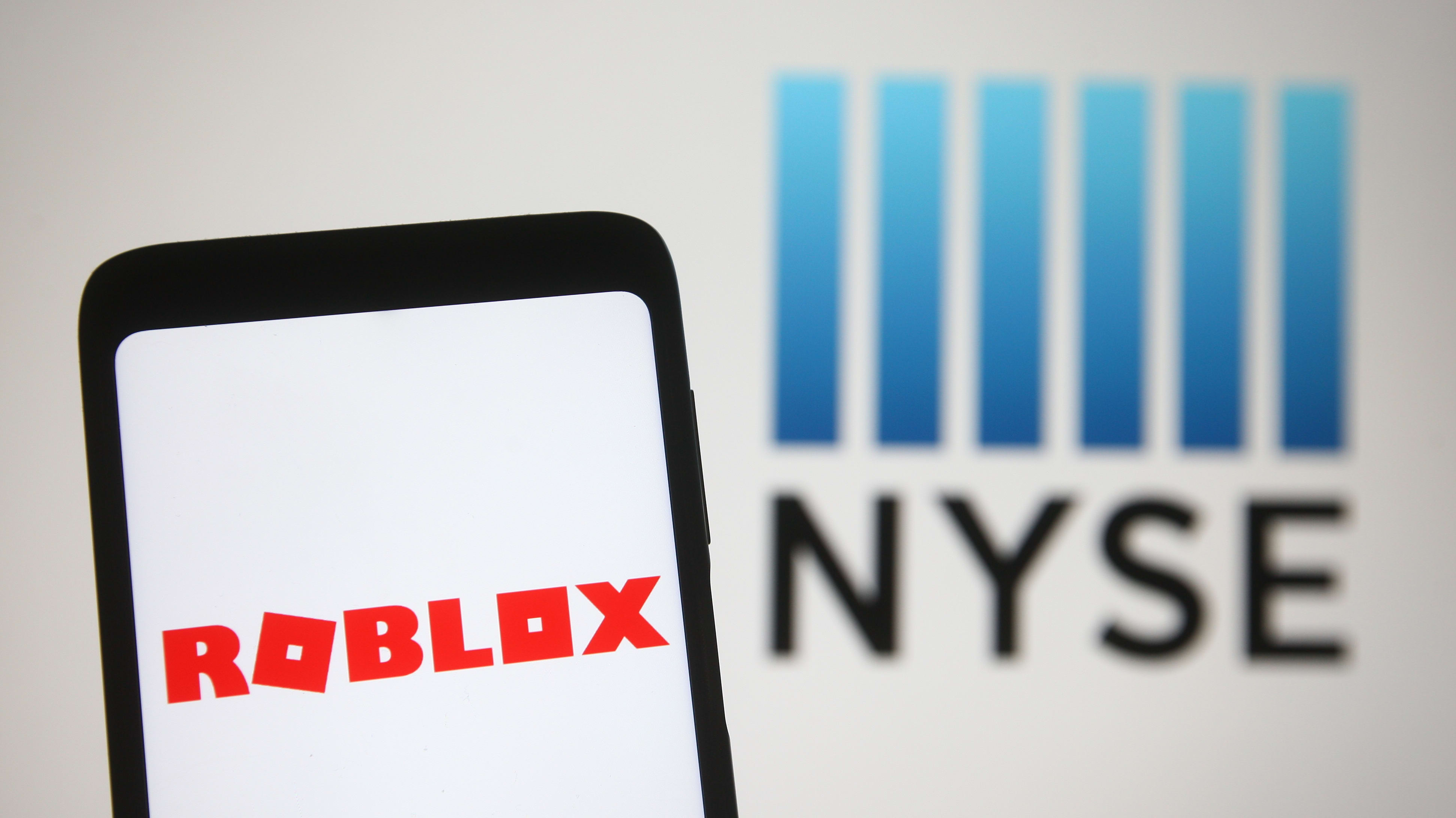 Gaming Company Roblox Surges 54 In Debut On Nyse - roblox security outfit