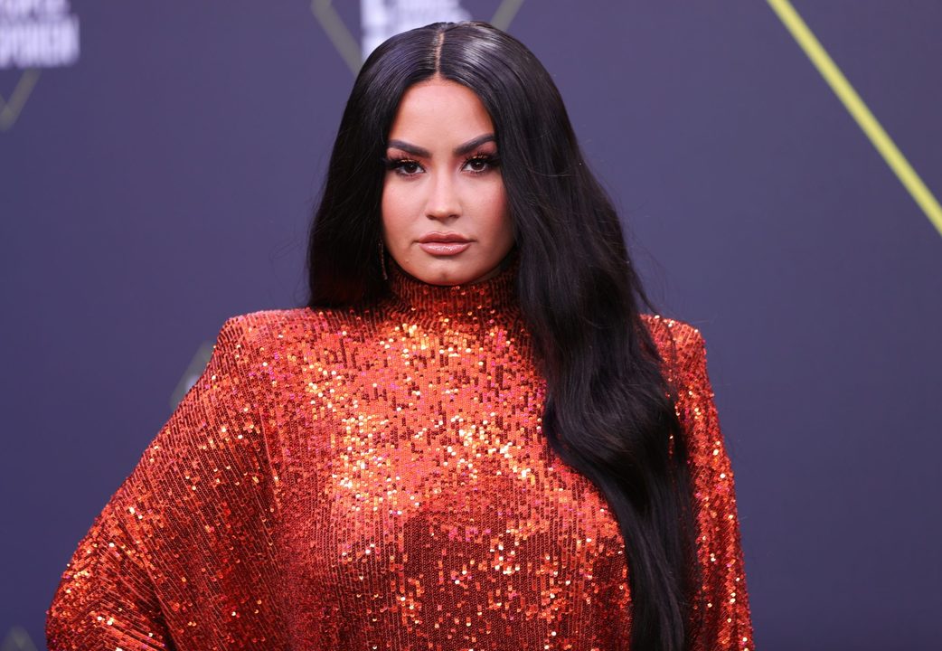 Fist Tima Rape Sex - Demi Lovato Revealed That Her First Time Having Sex Was Rape