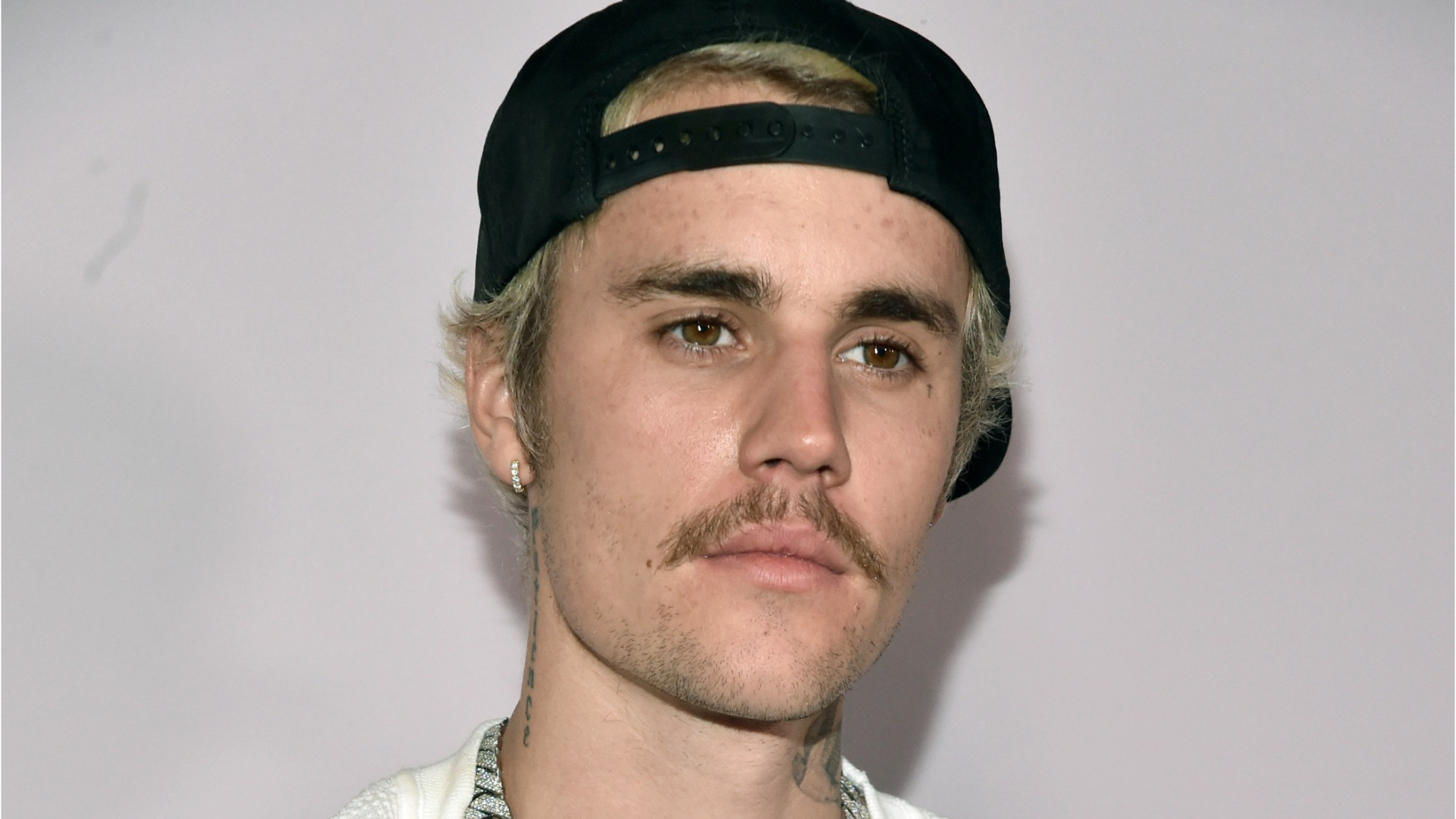 Justin Bieber se enfrenta con los fans de Prince