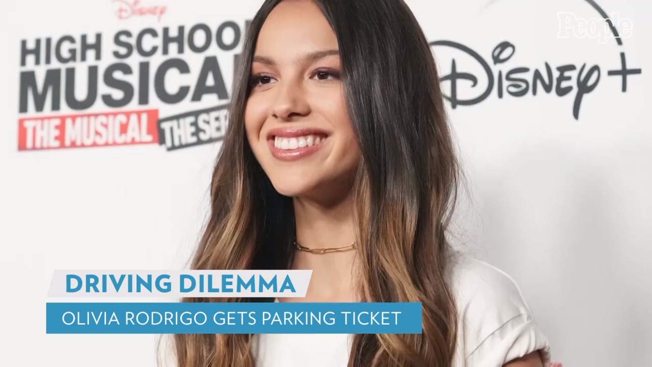 Drivers License Singer Olivia Rodrigo Gets Parking Ticket Driving Isn T All Fun And Games