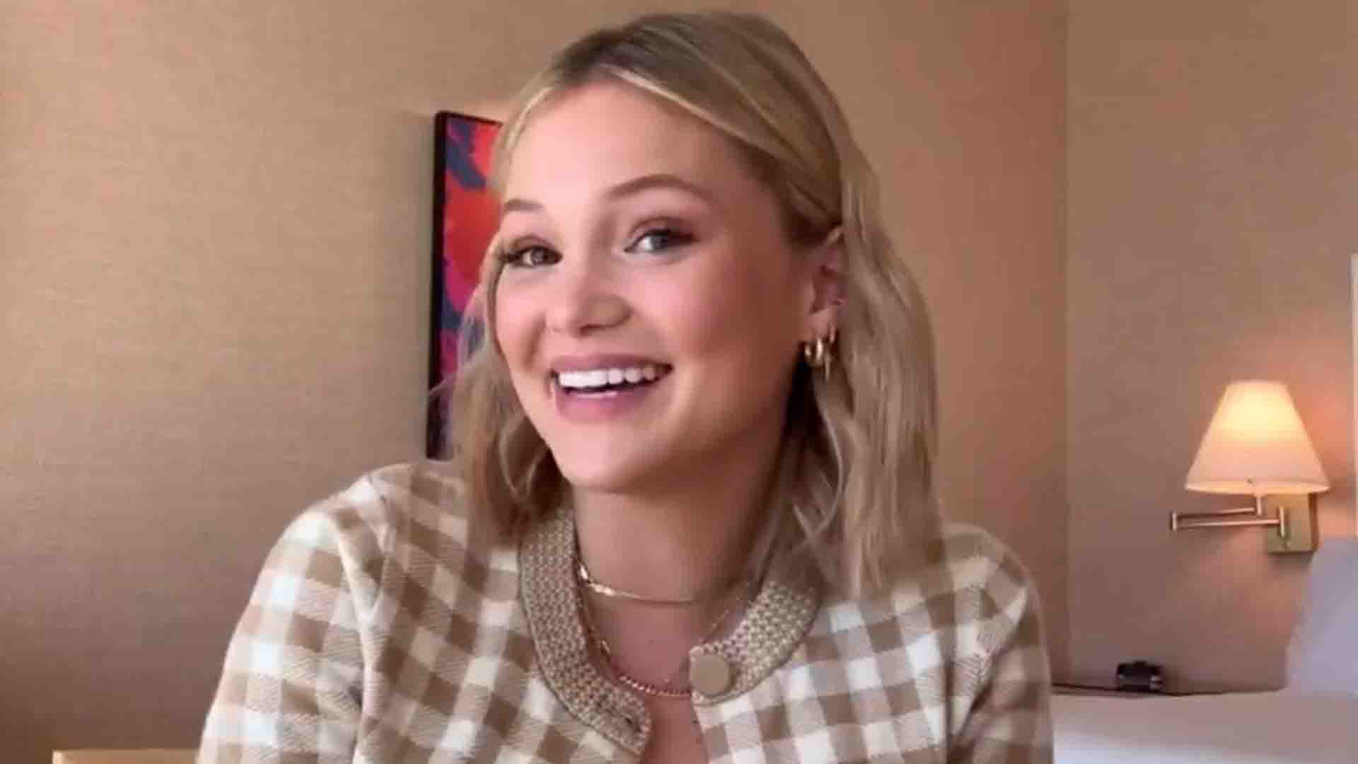 Olivia Holt Nude Pics