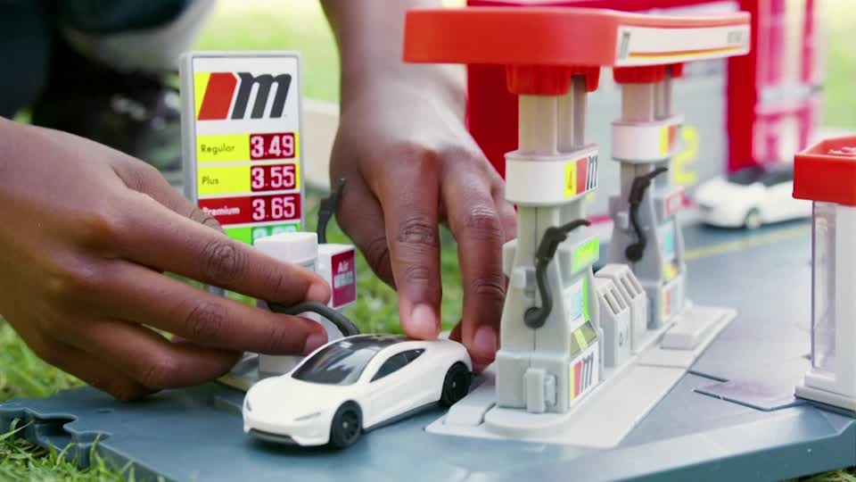 Toy cars get eco makeover to inspire children